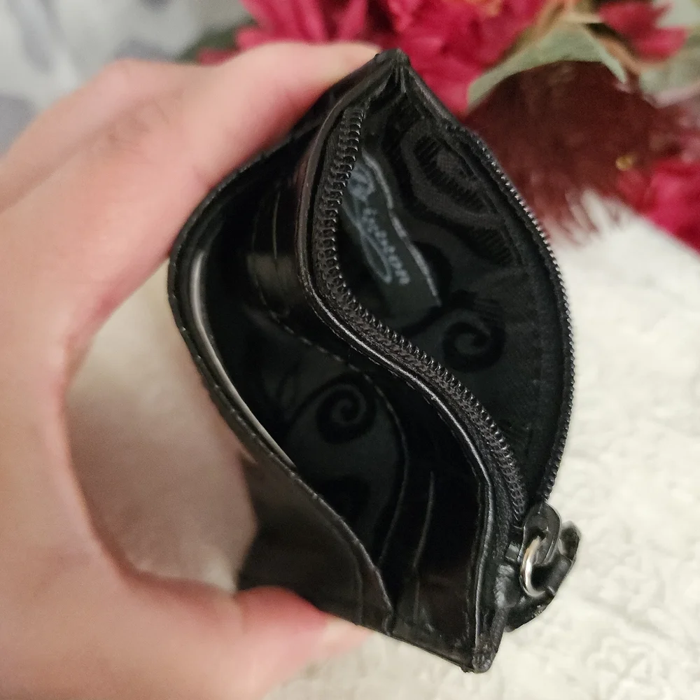 Black Heart Photo Women's Wallet